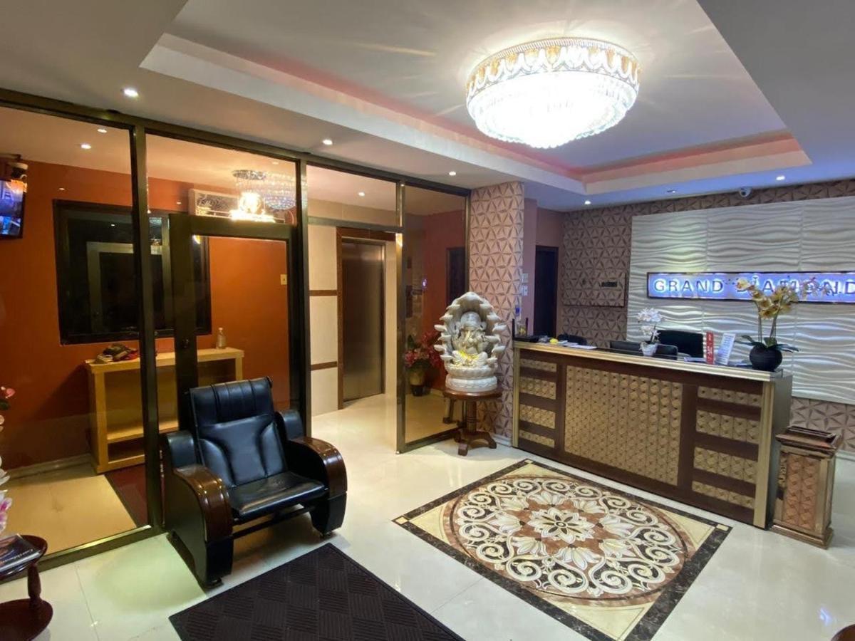 Grand Diamond Hotel Trinidad Piarco Exterior foto