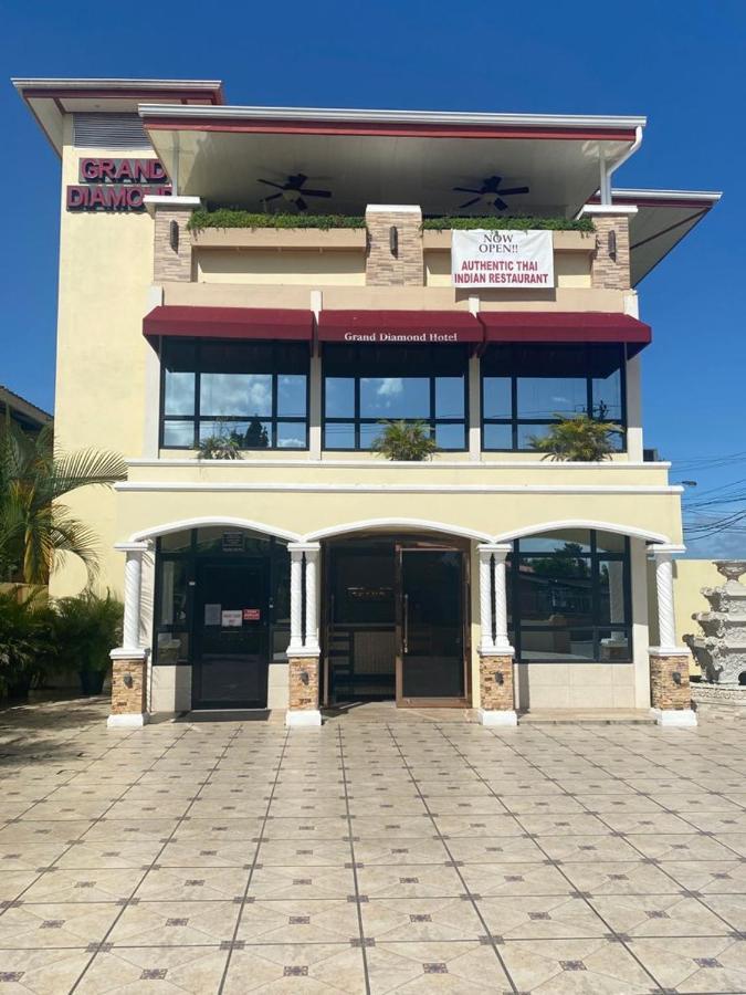 Grand Diamond Hotel Trinidad Piarco Exterior foto