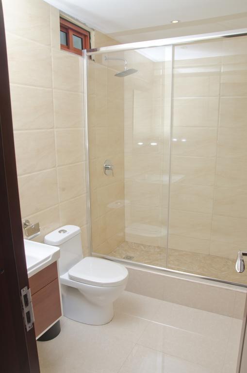 Grand Diamond Hotel Trinidad Piarco Exterior foto